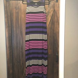 Maternity maxi dress